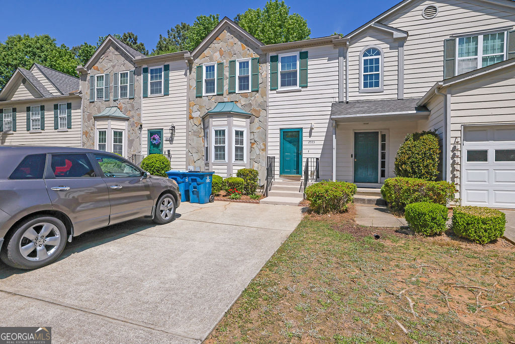 2555 Summit Cove DR