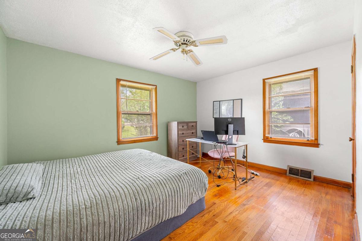 Adamsons Scarlet-Woodhave - Residential