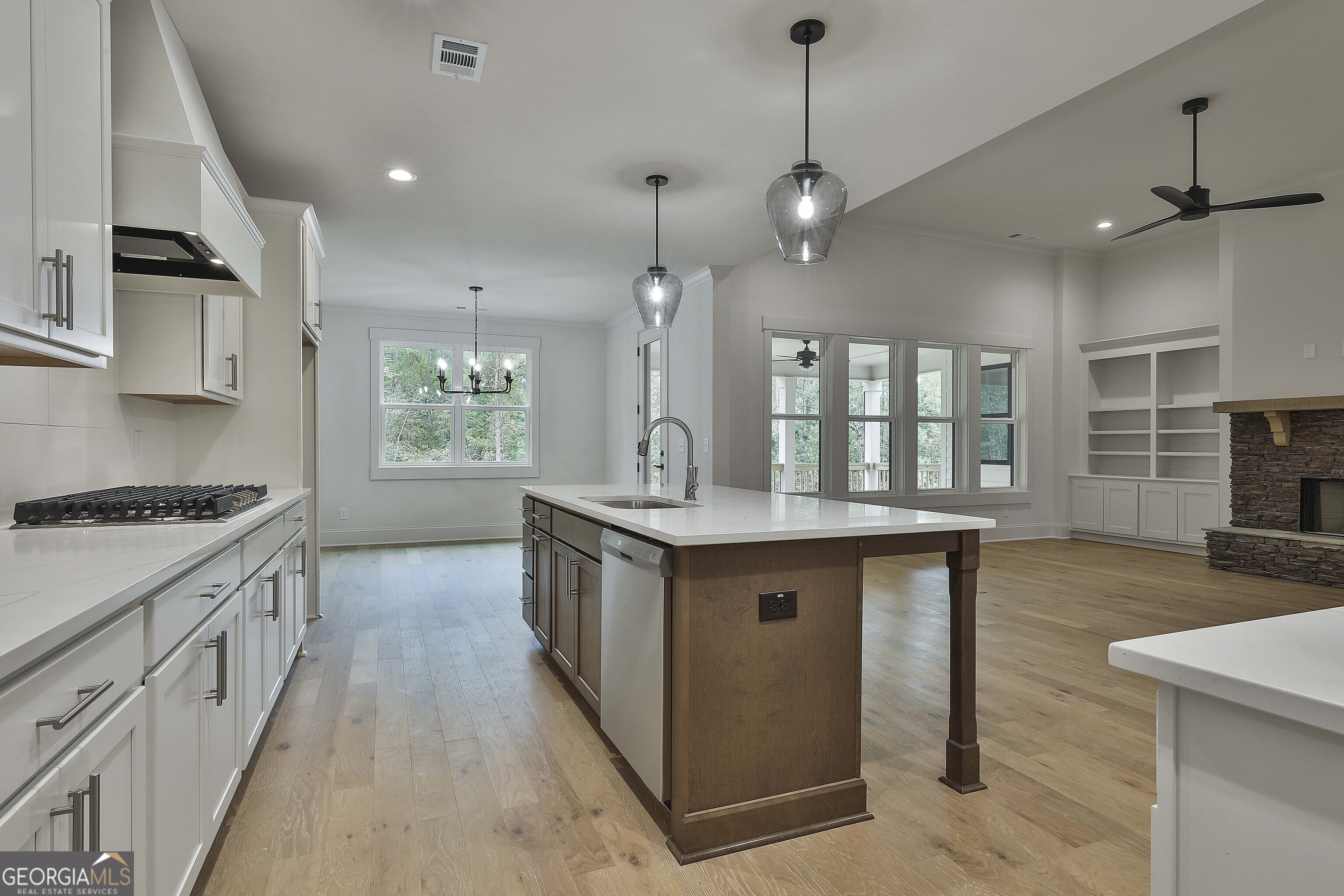 Fayetteville, Georgia 30215, United States, 4 Bedrooms Bedrooms, ,4 BathroomsBathrooms,Residential,Active,230462