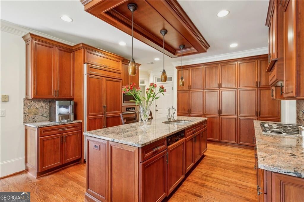 125 Claridge DR