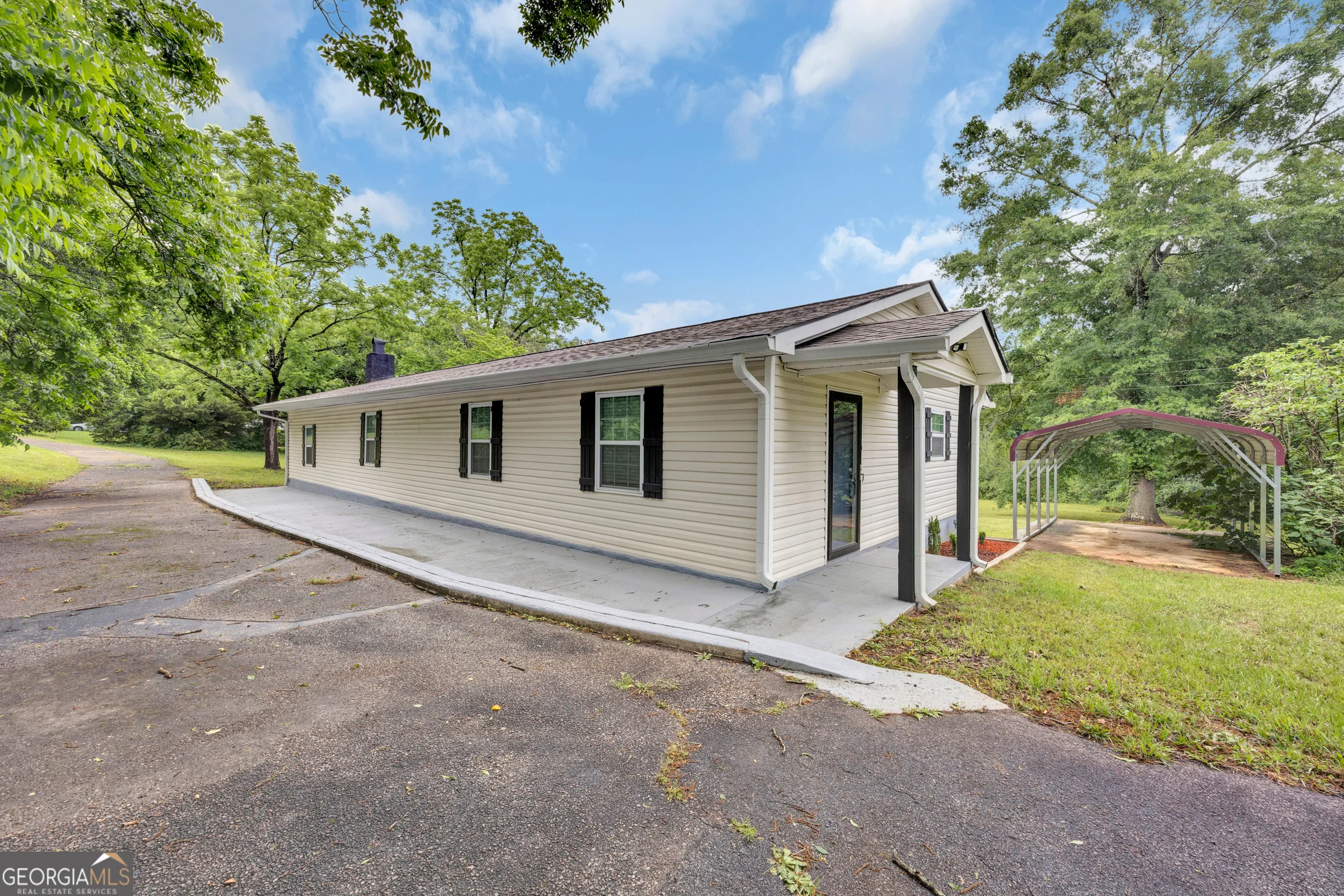 1198 E Atlanta Road