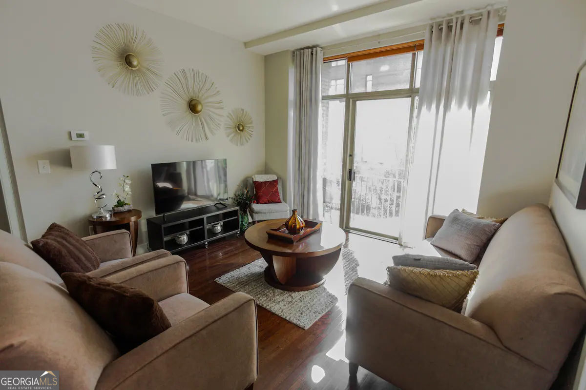 171 Auburn AVE NE 329