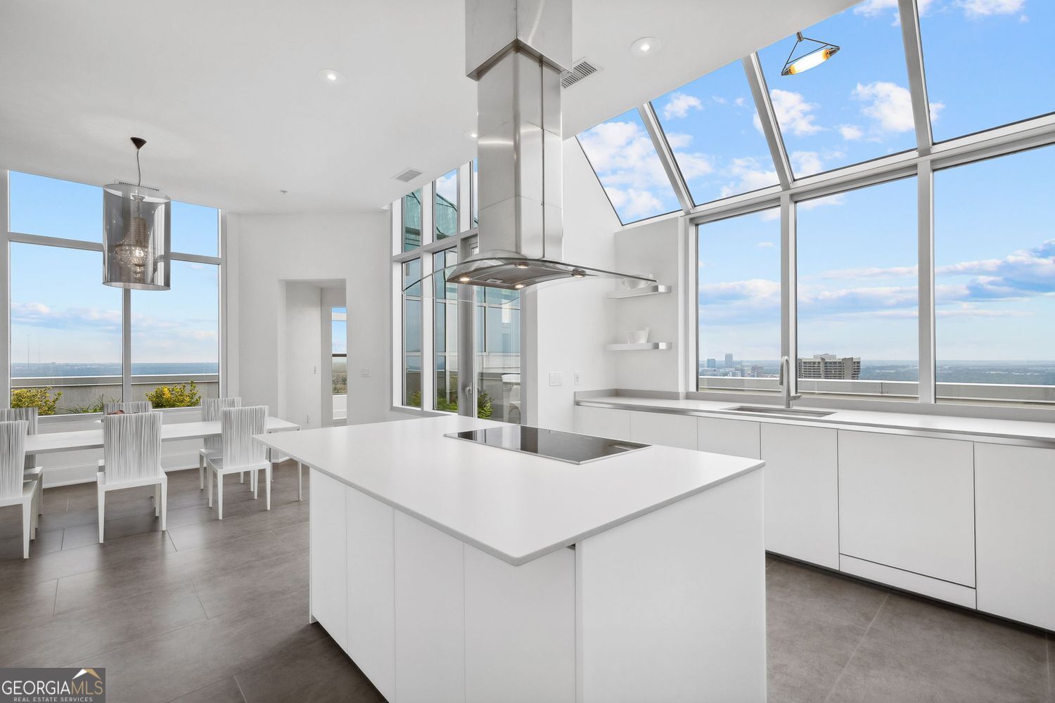 2828 PEACHTREE - Residential