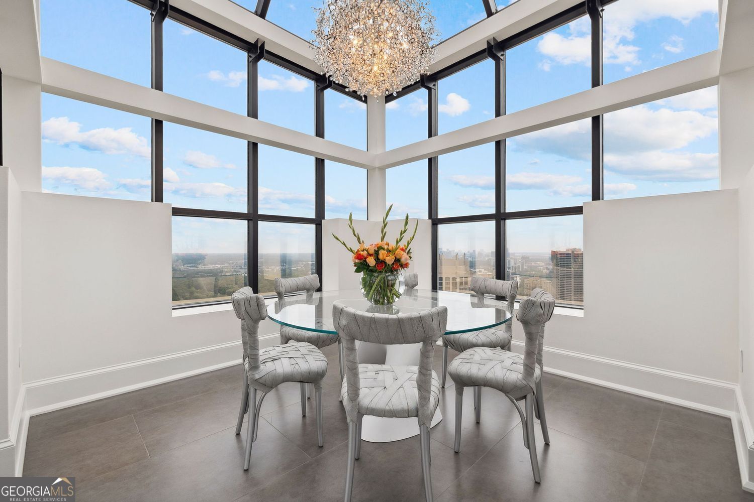 2828 PEACHTREE - Residential
