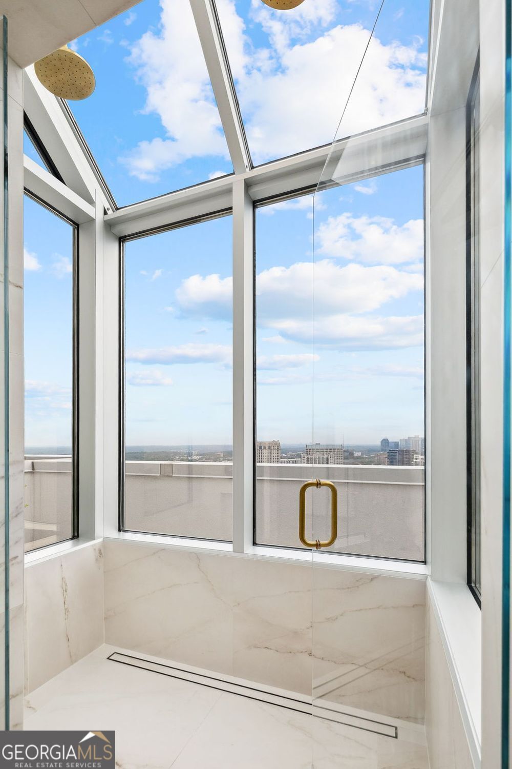 2828 PEACHTREE - Residential