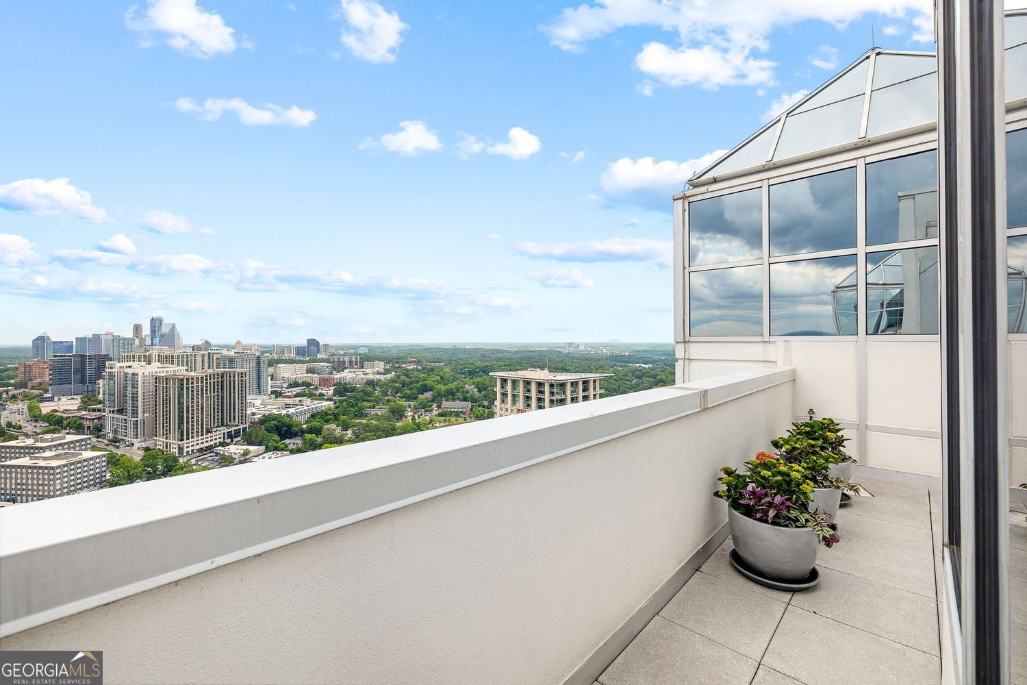 2828 PEACHTREE - Residential