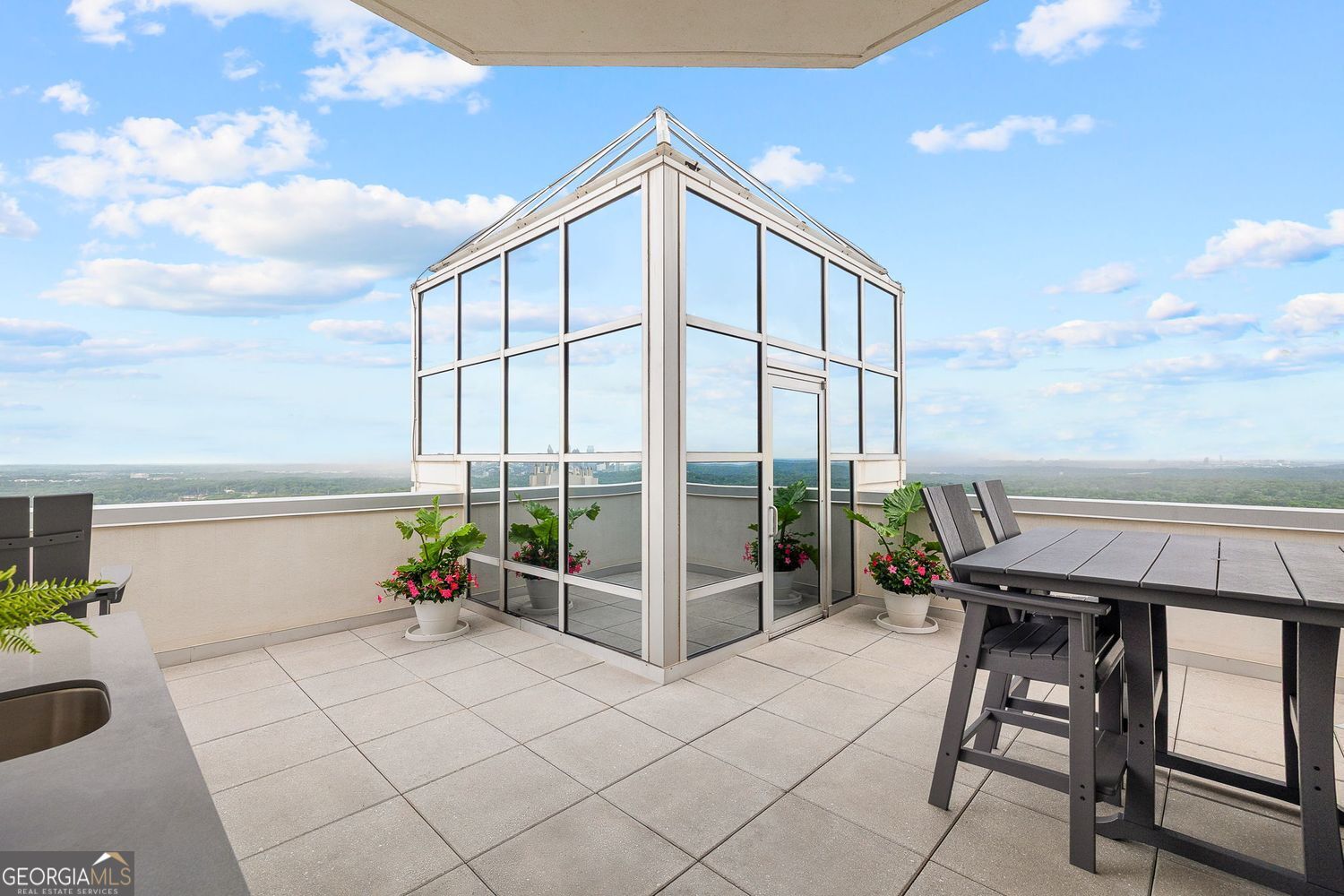 2828 PEACHTREE - Residential