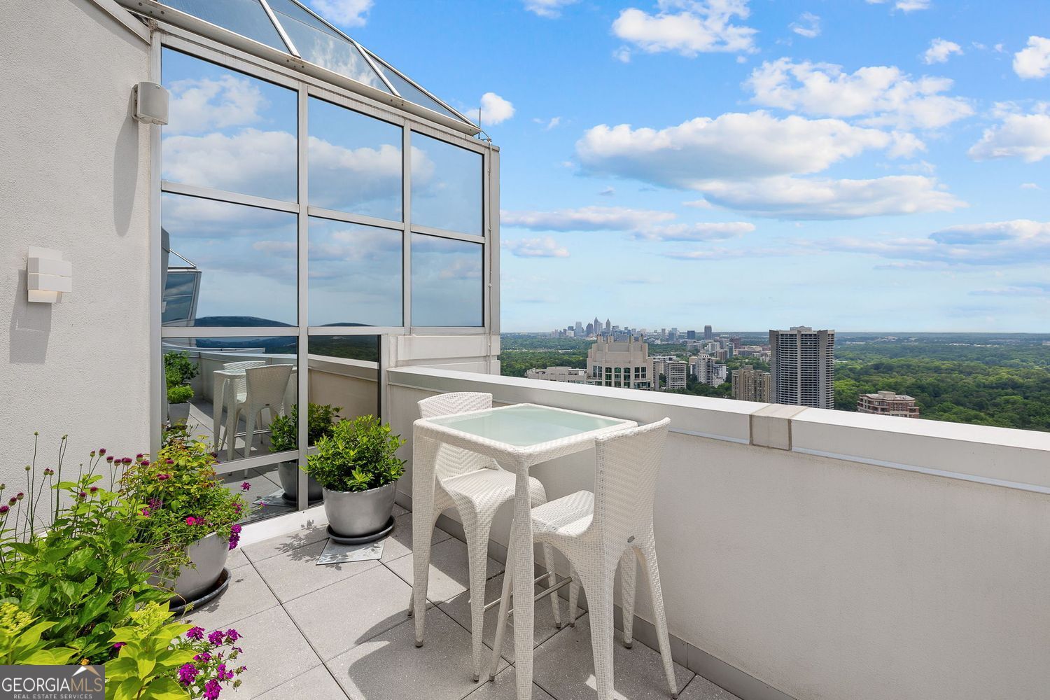 2828 PEACHTREE - Residential