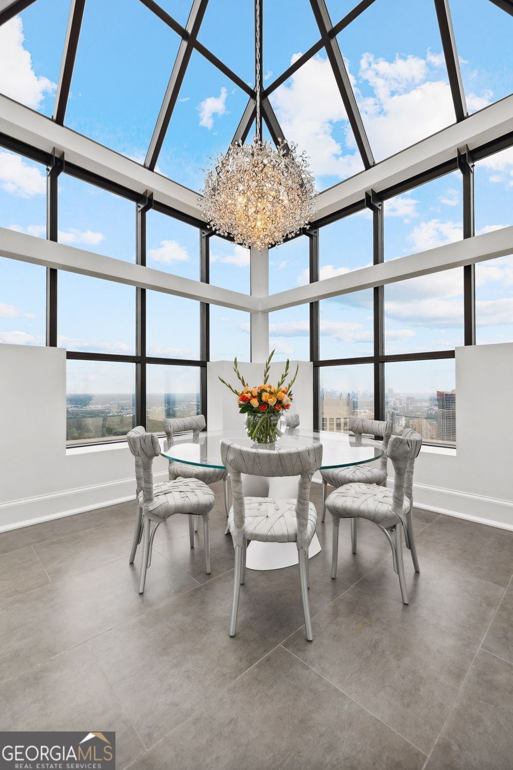 2828 PEACHTREE - Residential