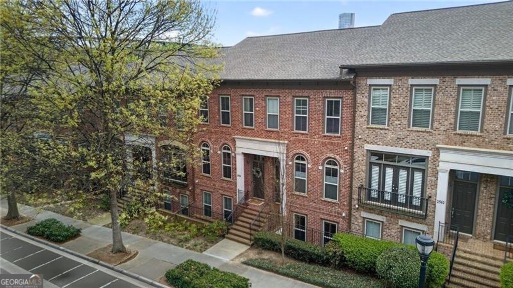 Photo of 2558 Crescent Park Court #638, Atlanta, GA 30339 (MLS # 10738958)