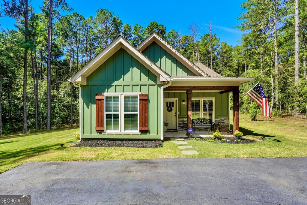 Photo of 215 Crooked Creek Bay Rd, Eatonton, GA 31024 (MLS # 10846840)