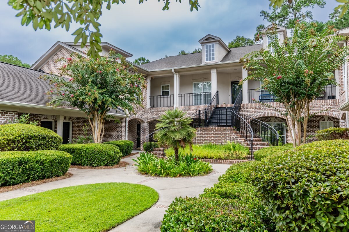 411 Southbridge BLVD 404