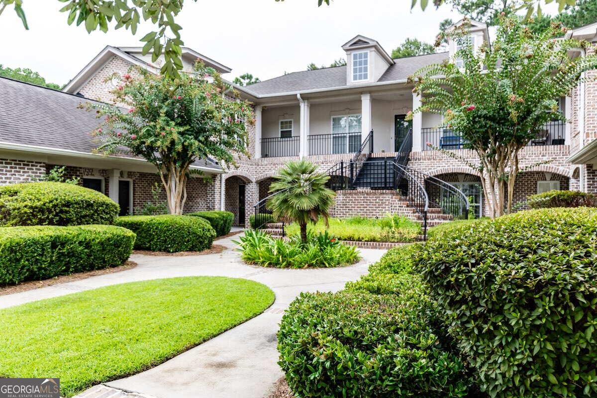411 Southbridge BLVD 404