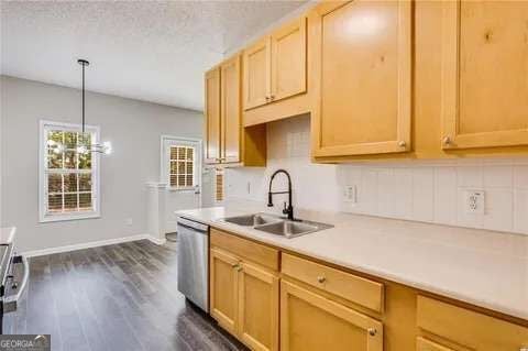 Photo of 762 Commerce Boulevard, Riverdale, GA 30296 (MLS # 10849697)