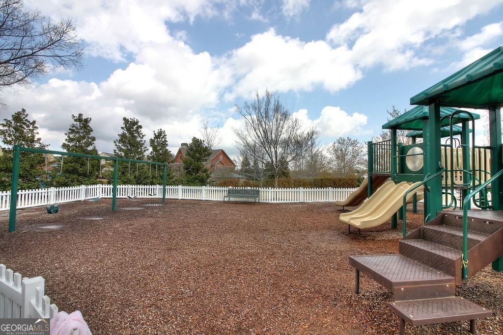 Cumming, Georgia 30041, United States, 4 Bedrooms Bedrooms, ,3 BathroomsBathrooms,Residential,Active,25719