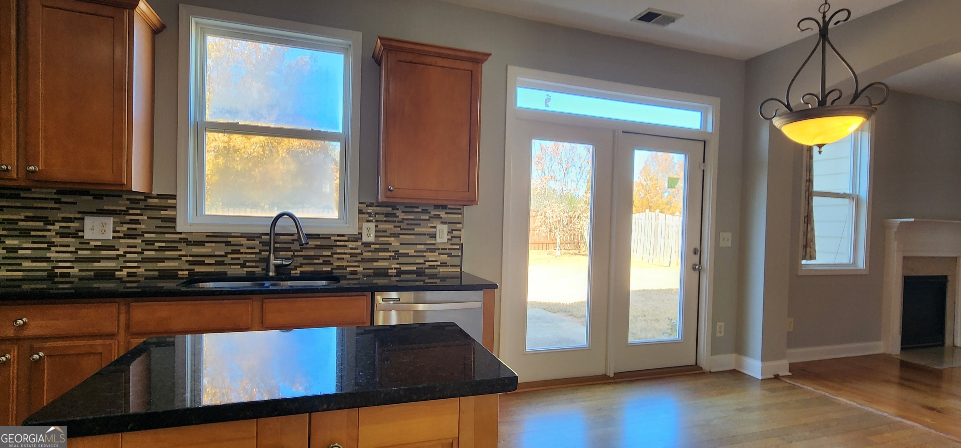 Cumming, Georgia 30041, United States, 4 Bedrooms Bedrooms, ,3 BathroomsBathrooms,Residential,Active,25719