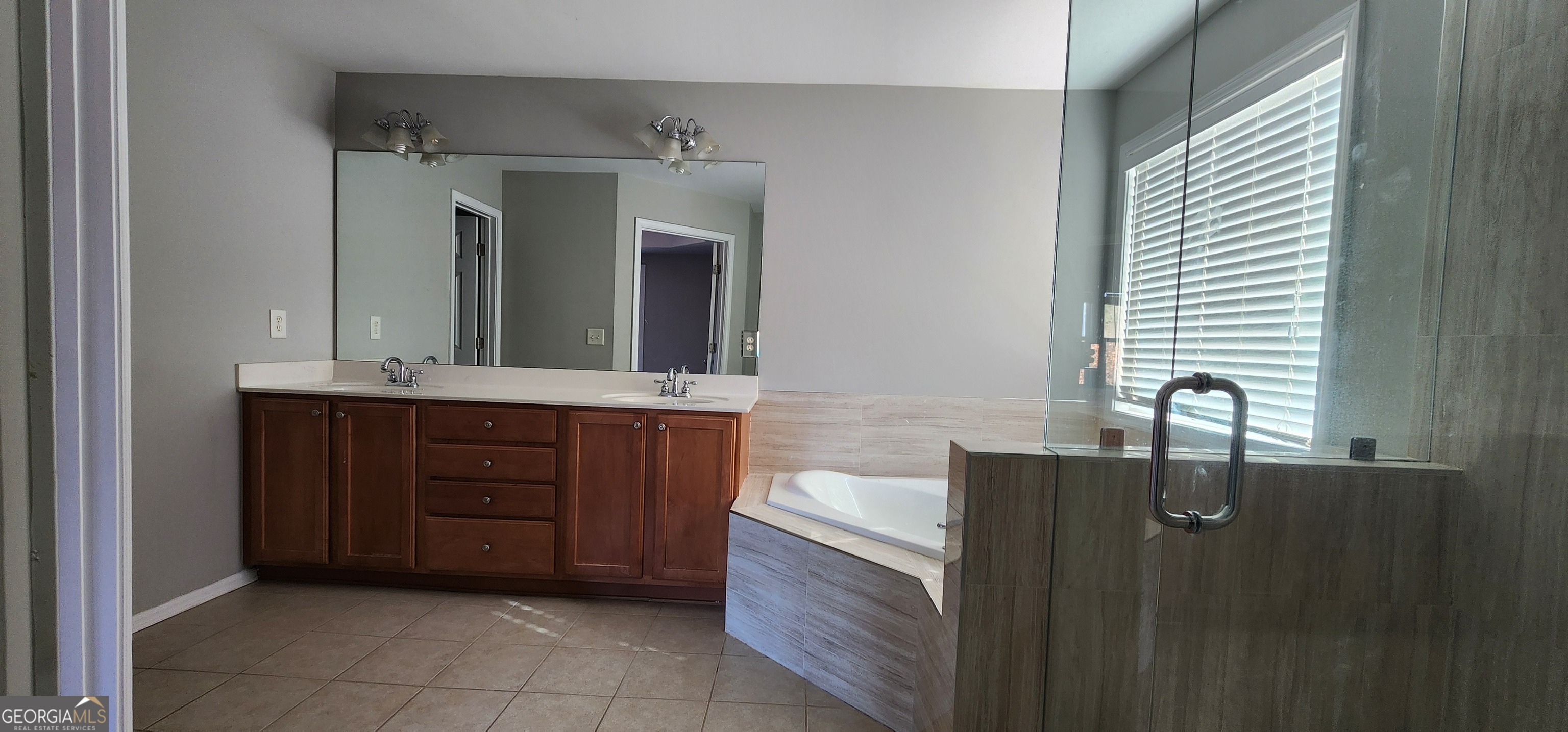 Cumming, Georgia 30041, United States, 4 Bedrooms Bedrooms, ,3 BathroomsBathrooms,Residential,Active,25719