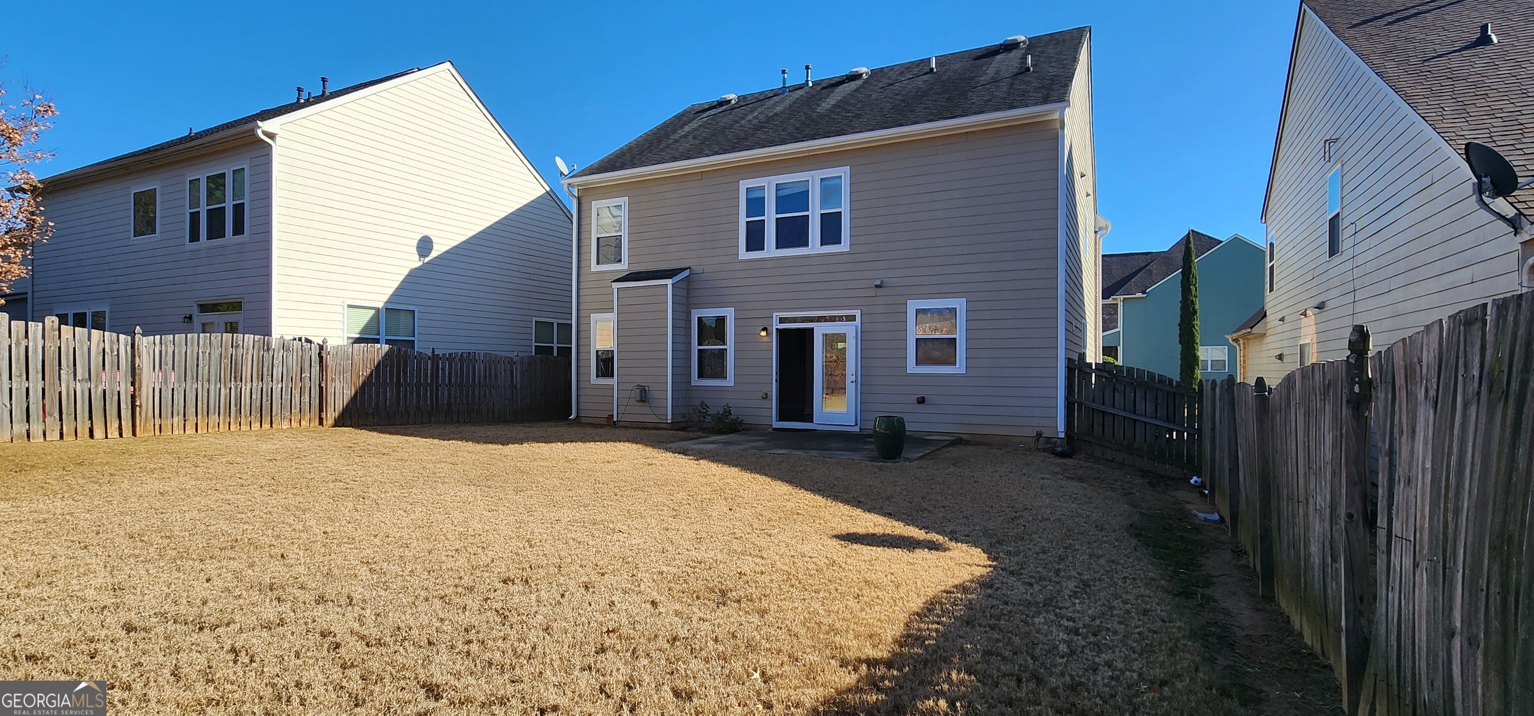 Cumming, Georgia 30041, United States, 4 Bedrooms Bedrooms, ,3 BathroomsBathrooms,Residential,Active,25719