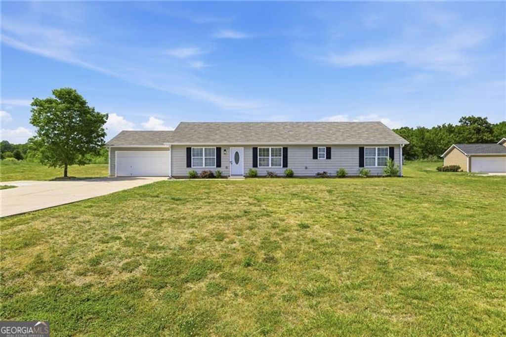 Photo of 242 Grandview Drive, Jefferson, GA 30549 (MLS # 10758972)