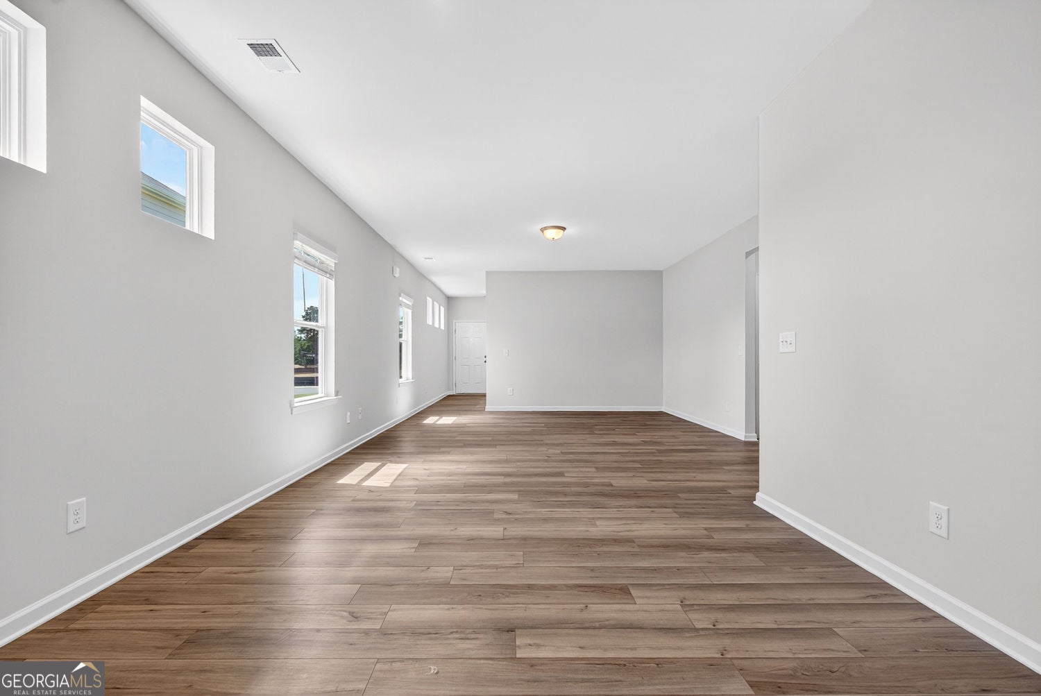 461 Fair Oak LN