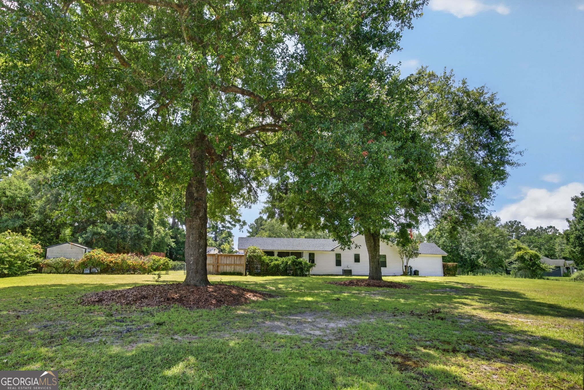 385 Lemans DR