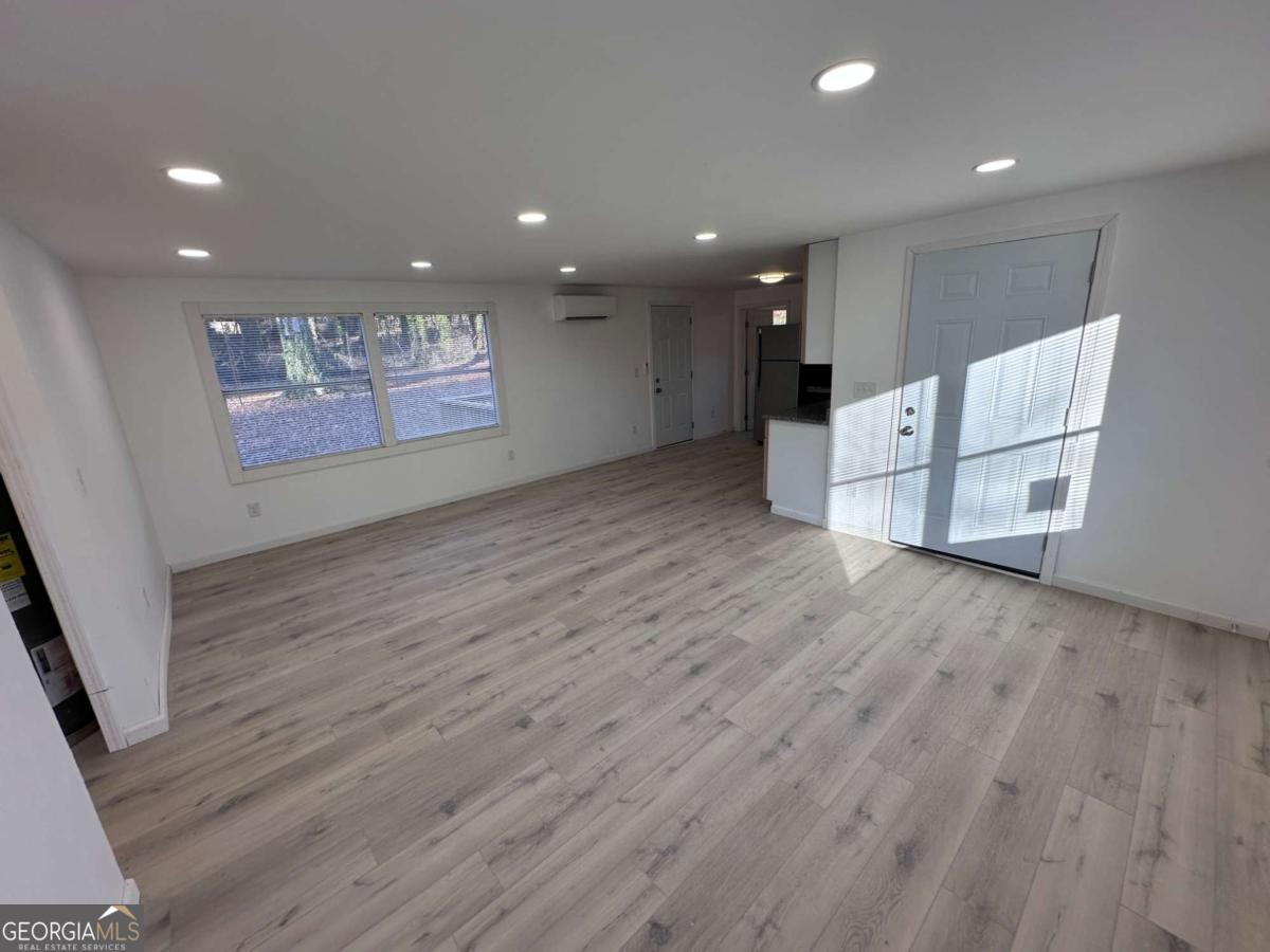 1416 Oak LN