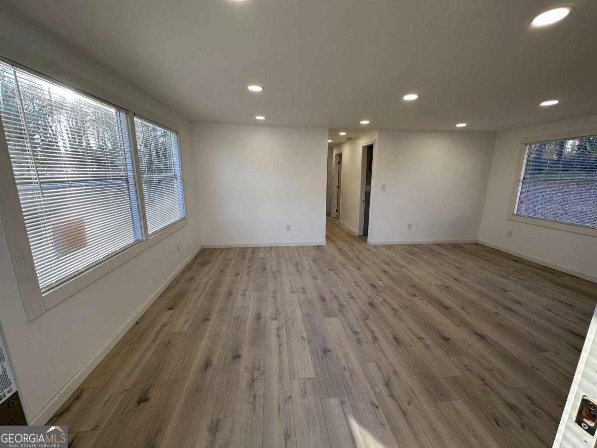 1416 Oak LN