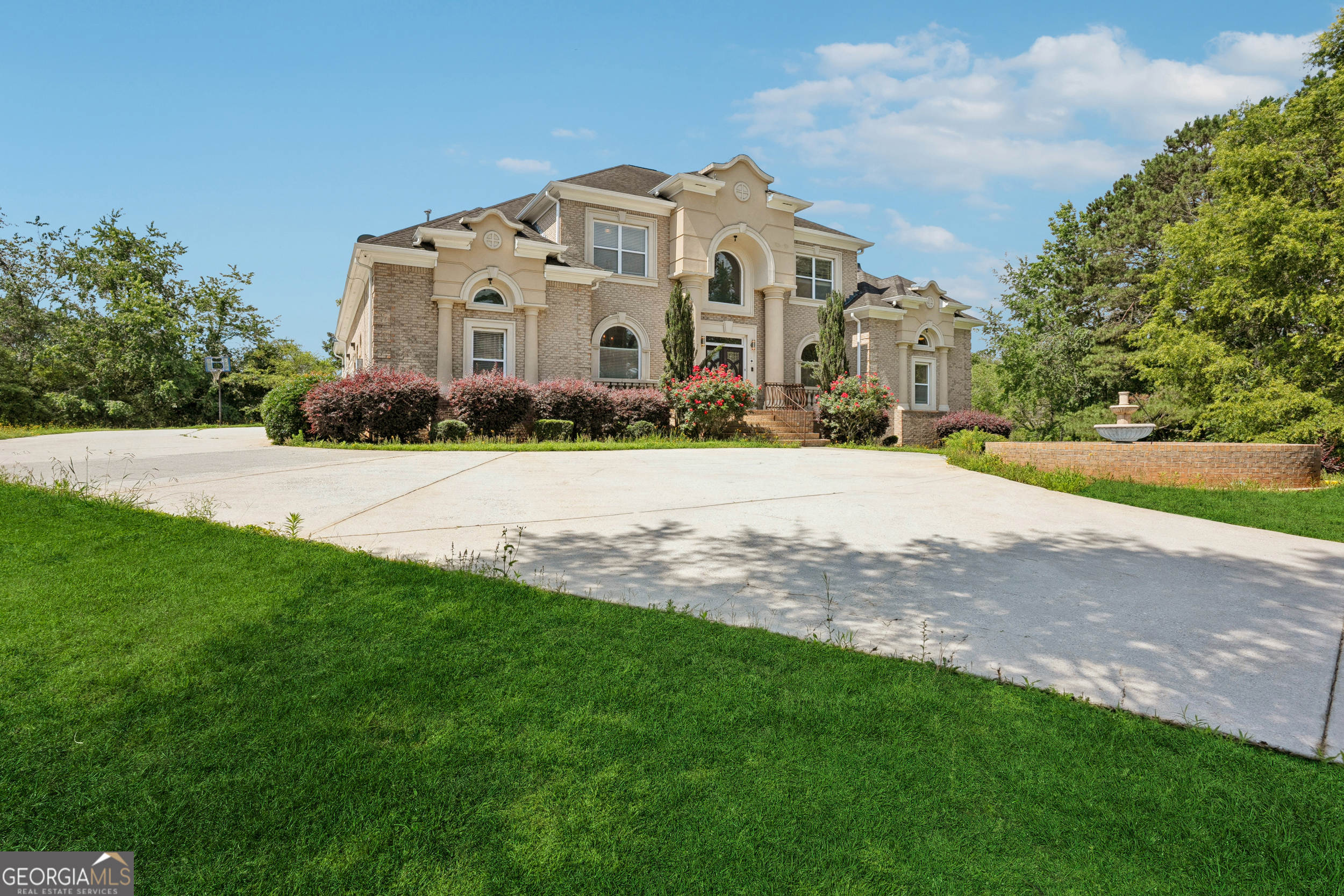 5661 Rutland TRCE