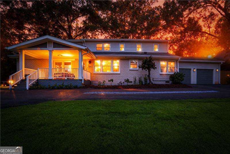 1111 Avondale AVE SE