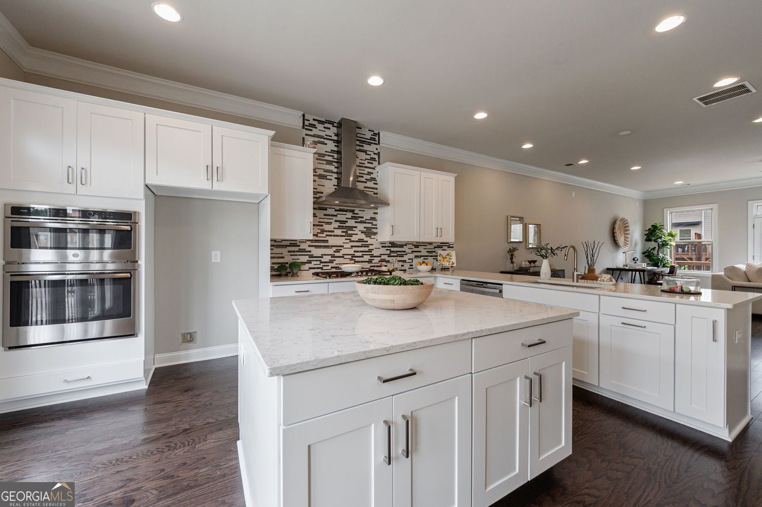 4137 Townsend LN