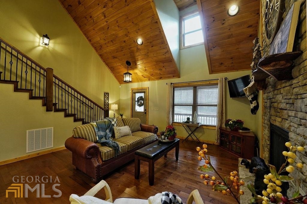 Falling Waters - Residential