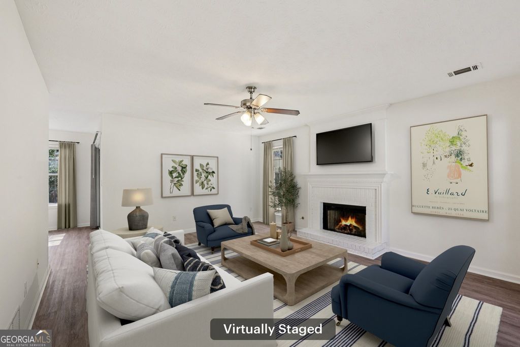 Photo of 390 Manor Glen Drive, Suwanee, GA 30024 (MLS # 10631300)