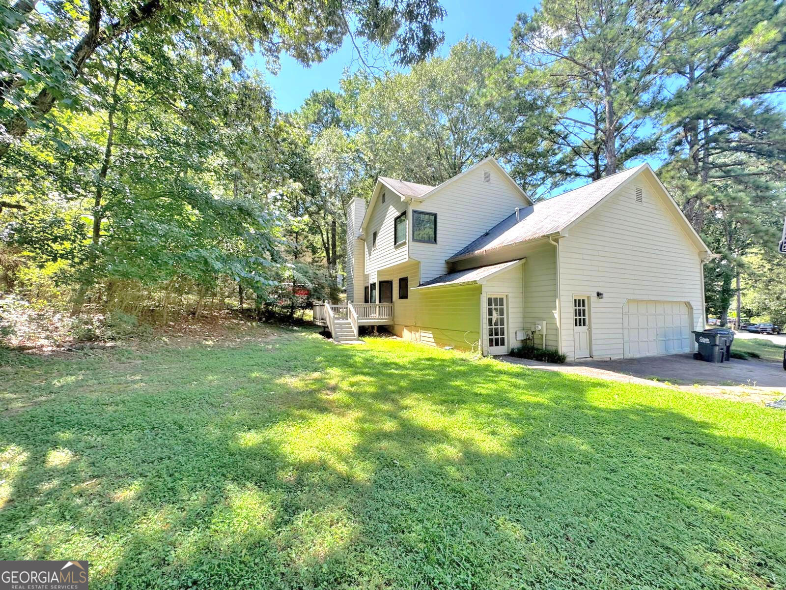 2135 Fairlane CT
