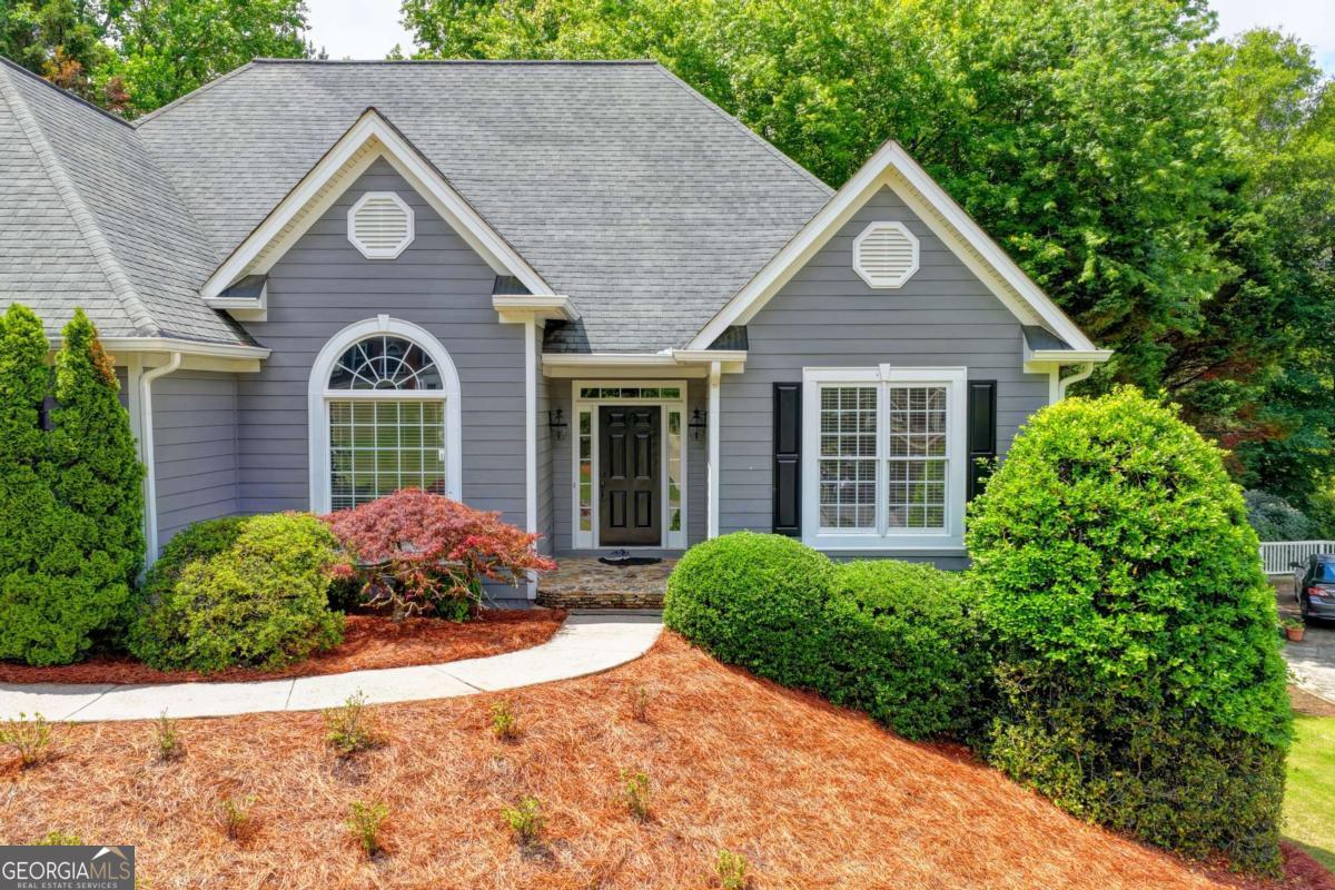 1625 Captains WALK