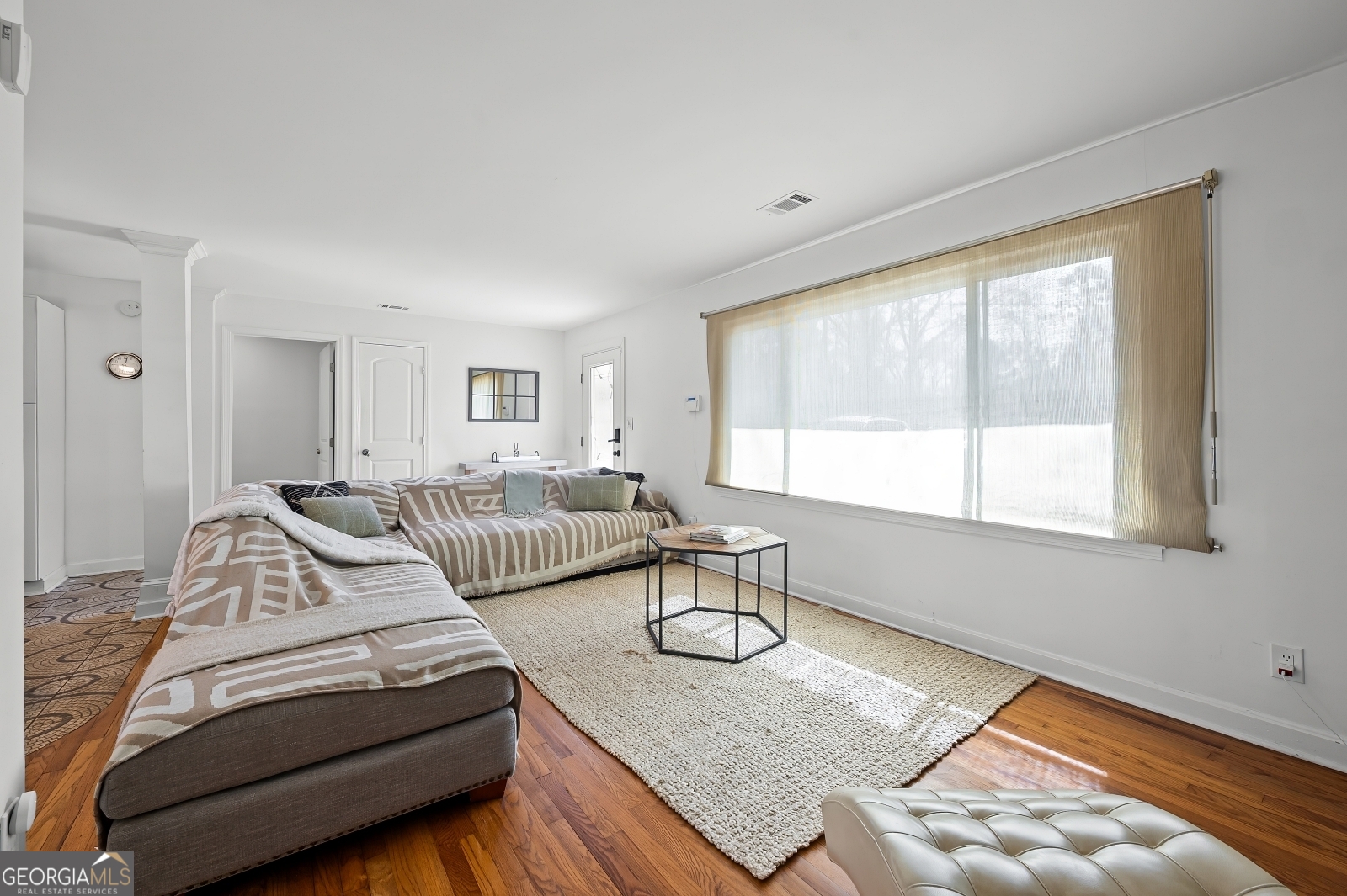 414 Charles PL