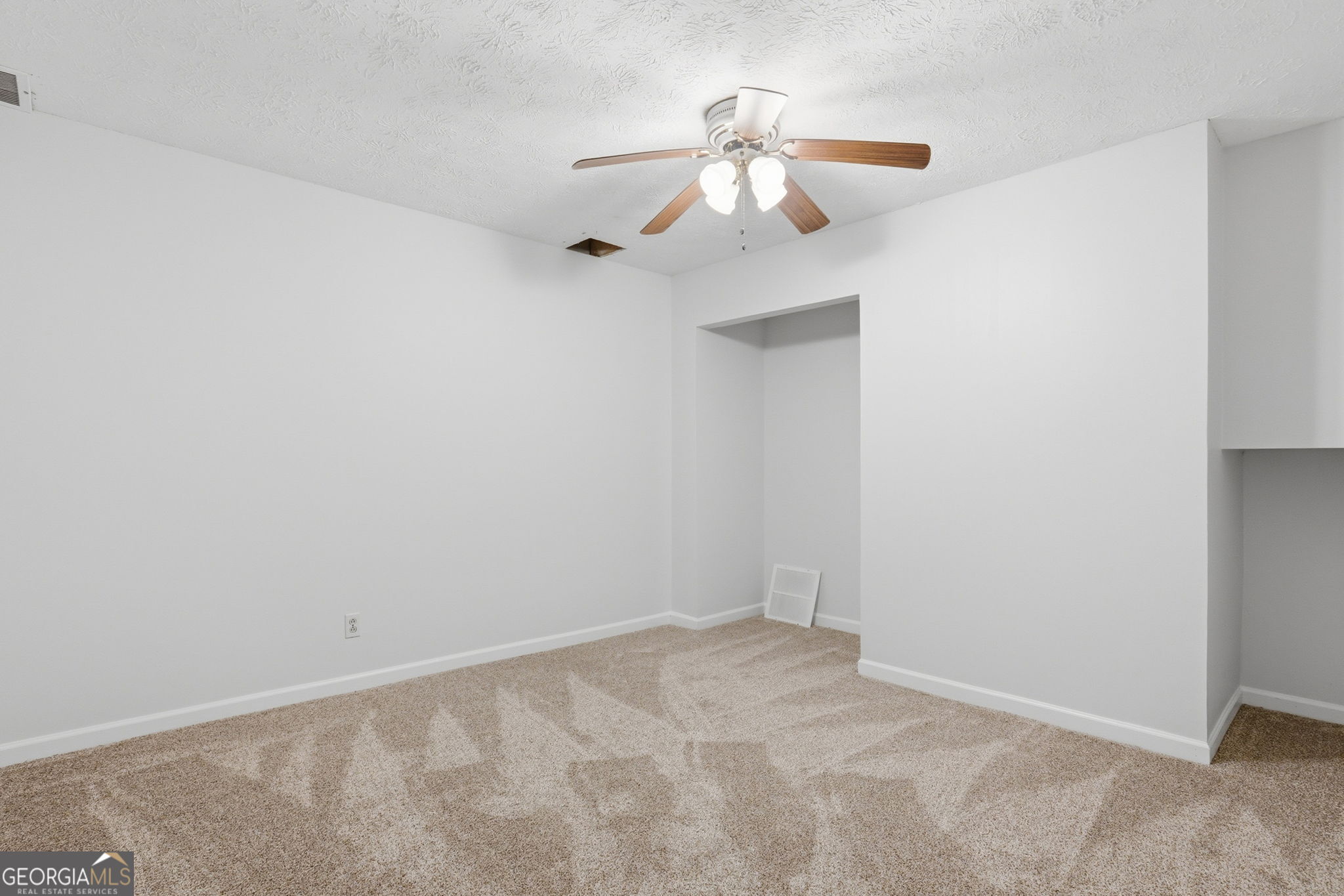 2770 Cambridge Hills RD