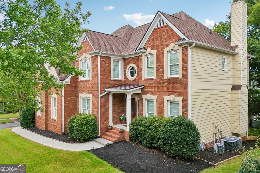 Photo of 3856 Creekview Ridge Drive NE, Buford, GA 30518 (MLS # 10814711)