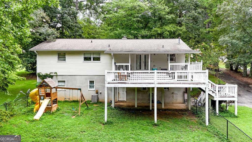 Photo of 110 Crestmont Drive, Calhoun, GA 30701 (MLS # 10822933)