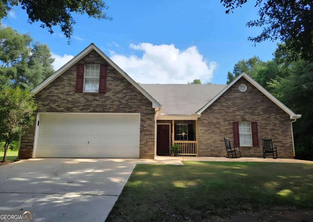 Photo of 137 Meadow View Drive, Jackson, GA 30233 (MLS # 10821928)