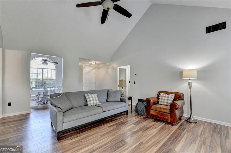 3880 Michaels Creek CT