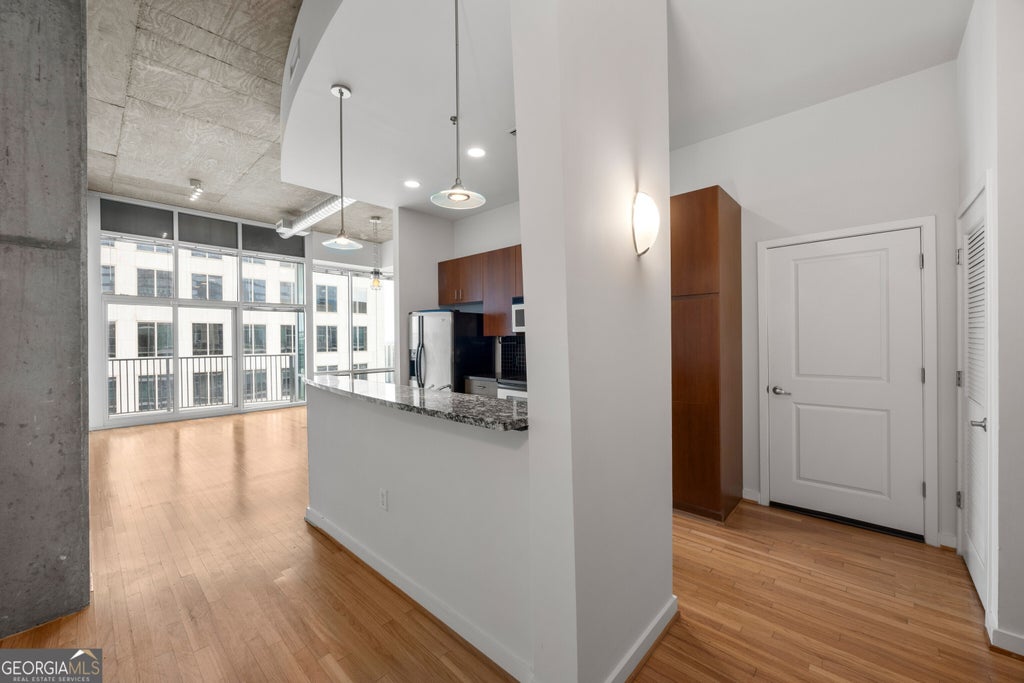 Photo of 943 Peachtree Street NE #2009, Atlanta, GA 30309 (MLS # 10826039)