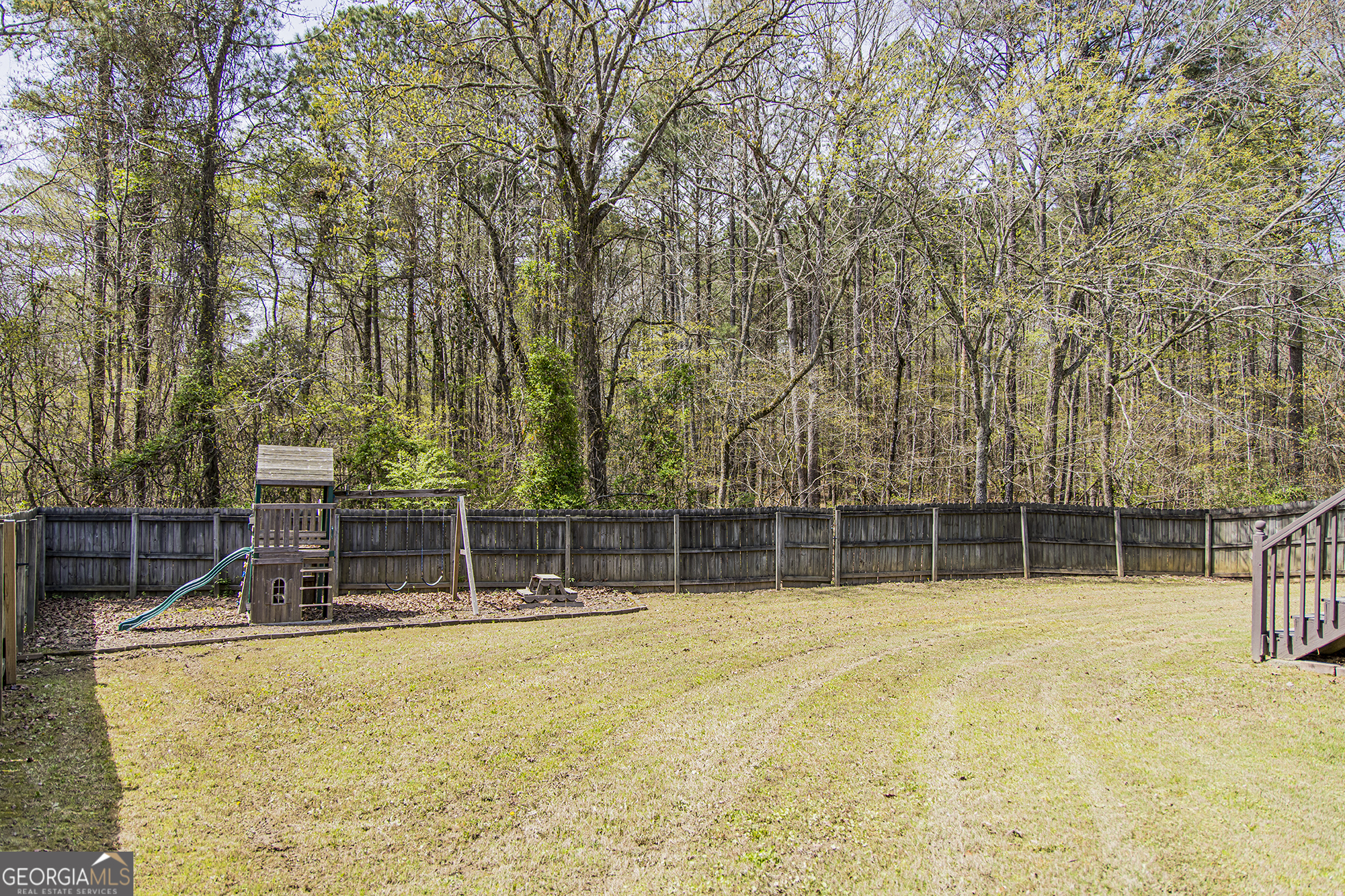 1 Hogan LN NW