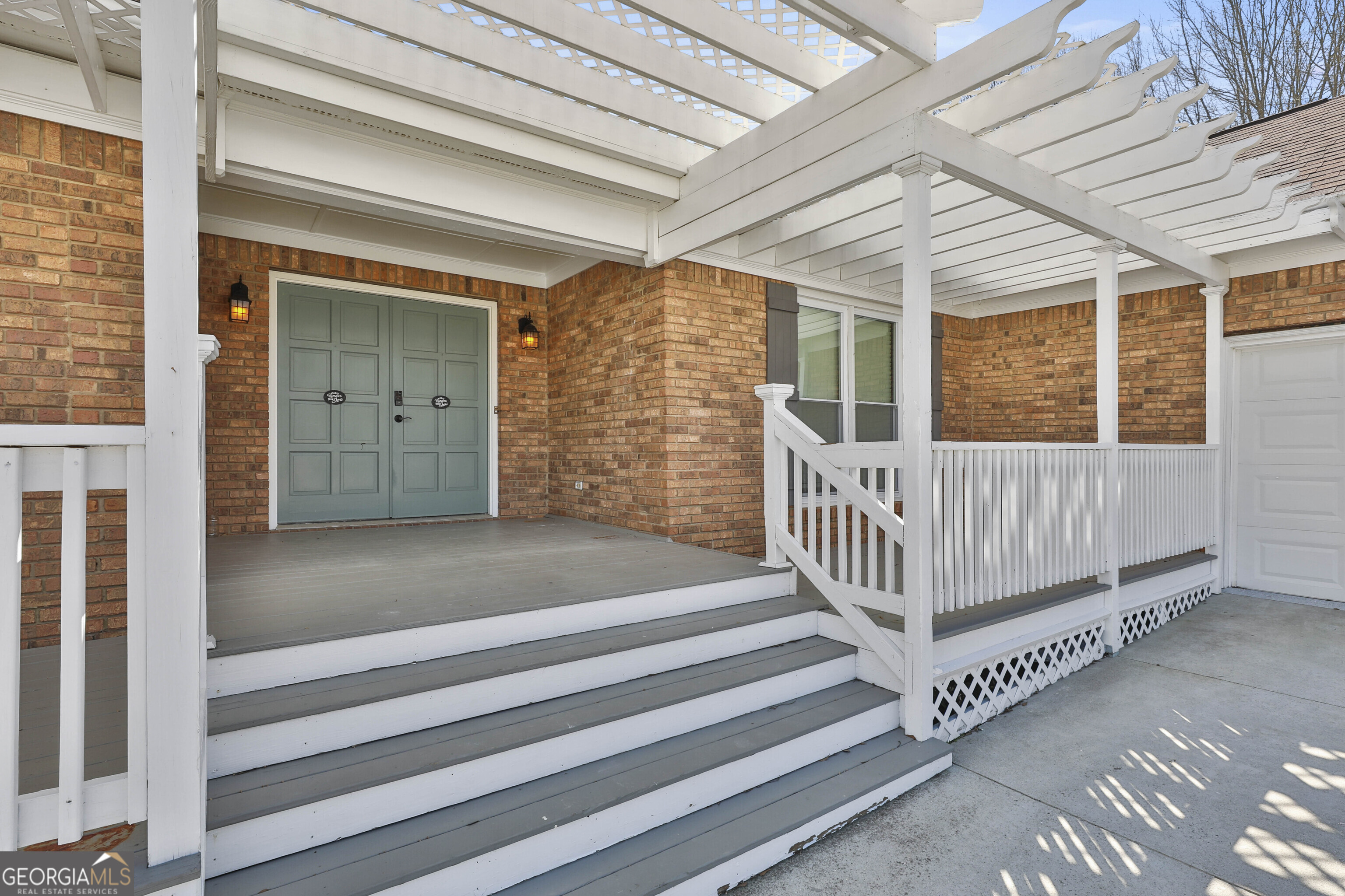 205 Castlewood RD