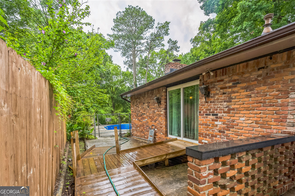 3553 Lakeview DR
