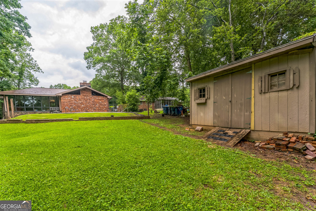 3553 Lakeview DR