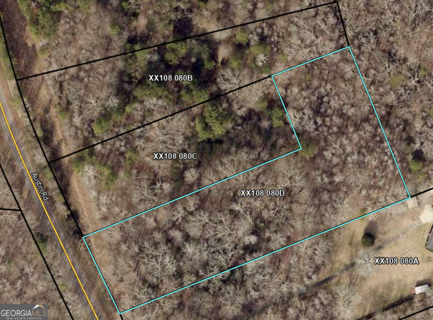 Create your ideal home on this beautiful two-acre lot, ideally located at the border of Barrow County and surrounded by charming farmhouses and scenic farmland. You'll enjoy quick and easy access to Athens, Winder, Bethlehem, Watkinsville, and more. This property is perfect for a homeowner with their own vision for construction. The soil study has been completed, and a water meter is already installed.