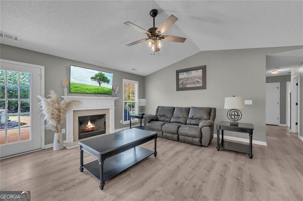 163 Ridgeland DR