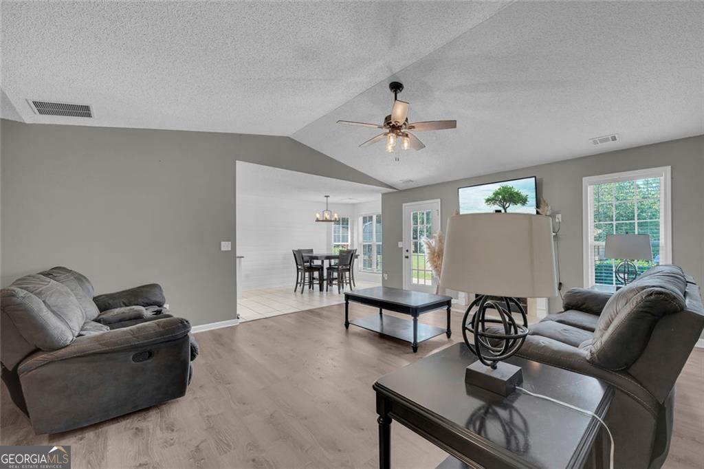 163 Ridgeland DR