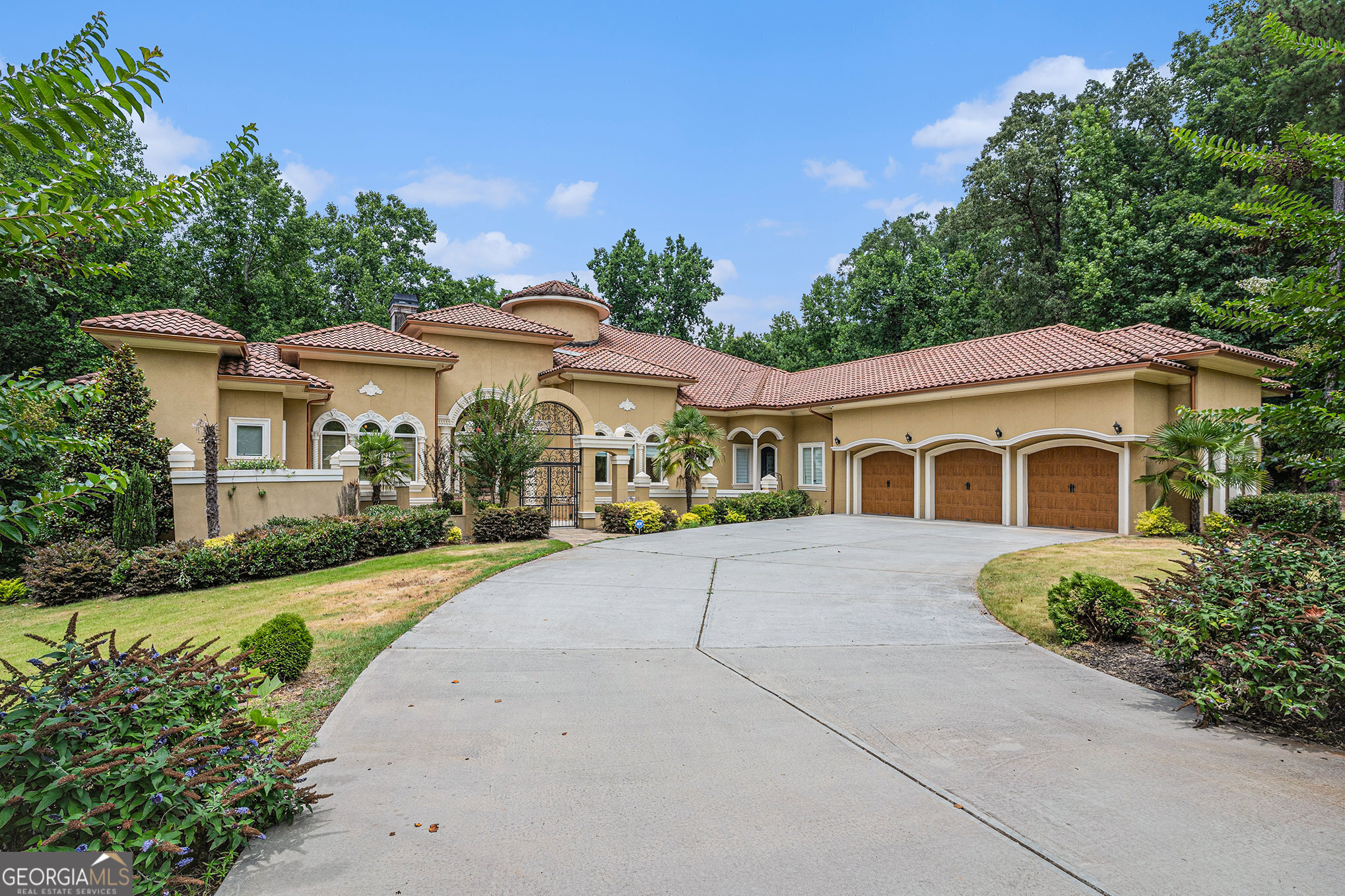 1608 Golden Creek CT SW