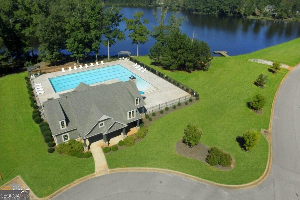 Photo of 427 Lakeview Way, Lagrange, GA 30241 (MLS # 10876739)